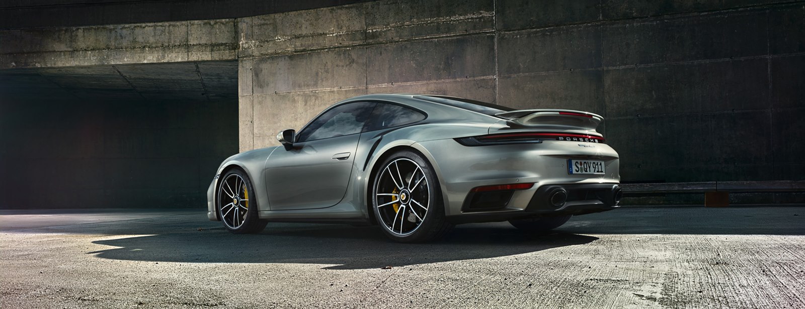 Бесспорно «девятьсот одиннадцатый», бесспорно Turbo, бесспорно новый: Porsche 911 Turbo S Бесспорно «девятьсот одиннадцатый», бесспорно Turbo, бесспорно новый: Porsche 911 Turbo S