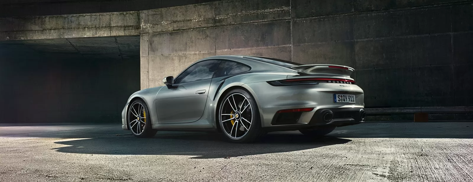 Бесспорно «девятьсот одиннадцатый», бесспорно Turbo, бесспорно новый: Porsche 911 Turbo S