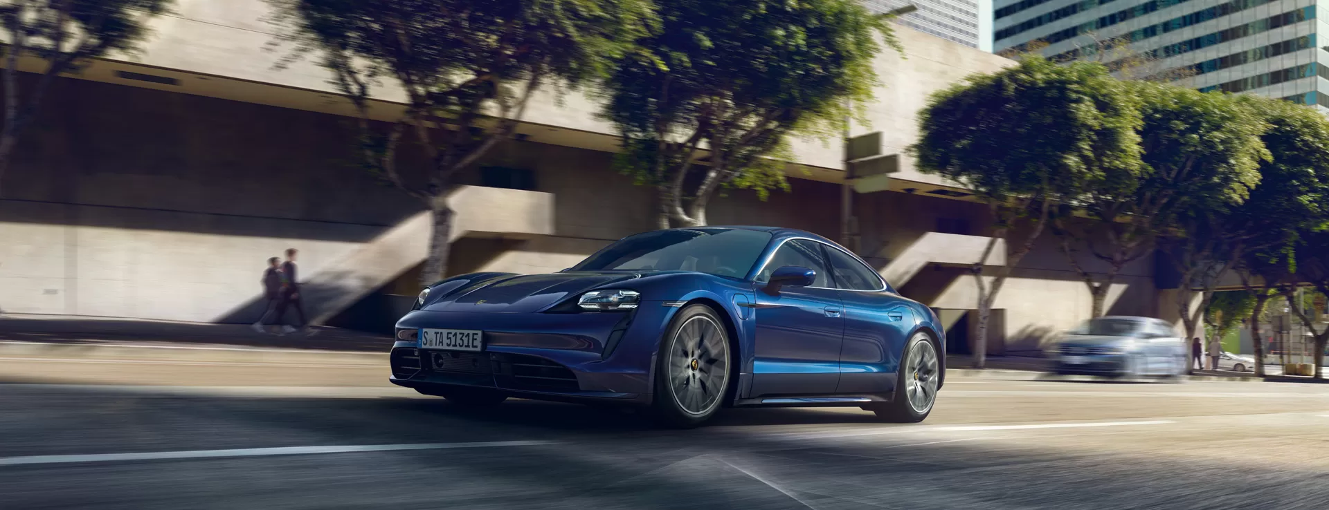 Новые Porsche в наличии. С полным НДС и 1 год гарантии.